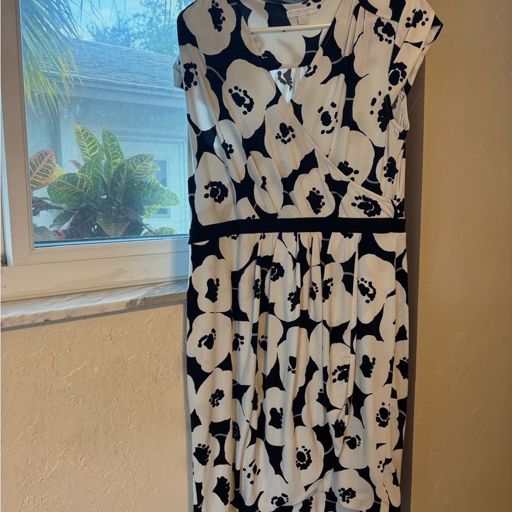New York & Company Black and White Midi Dress